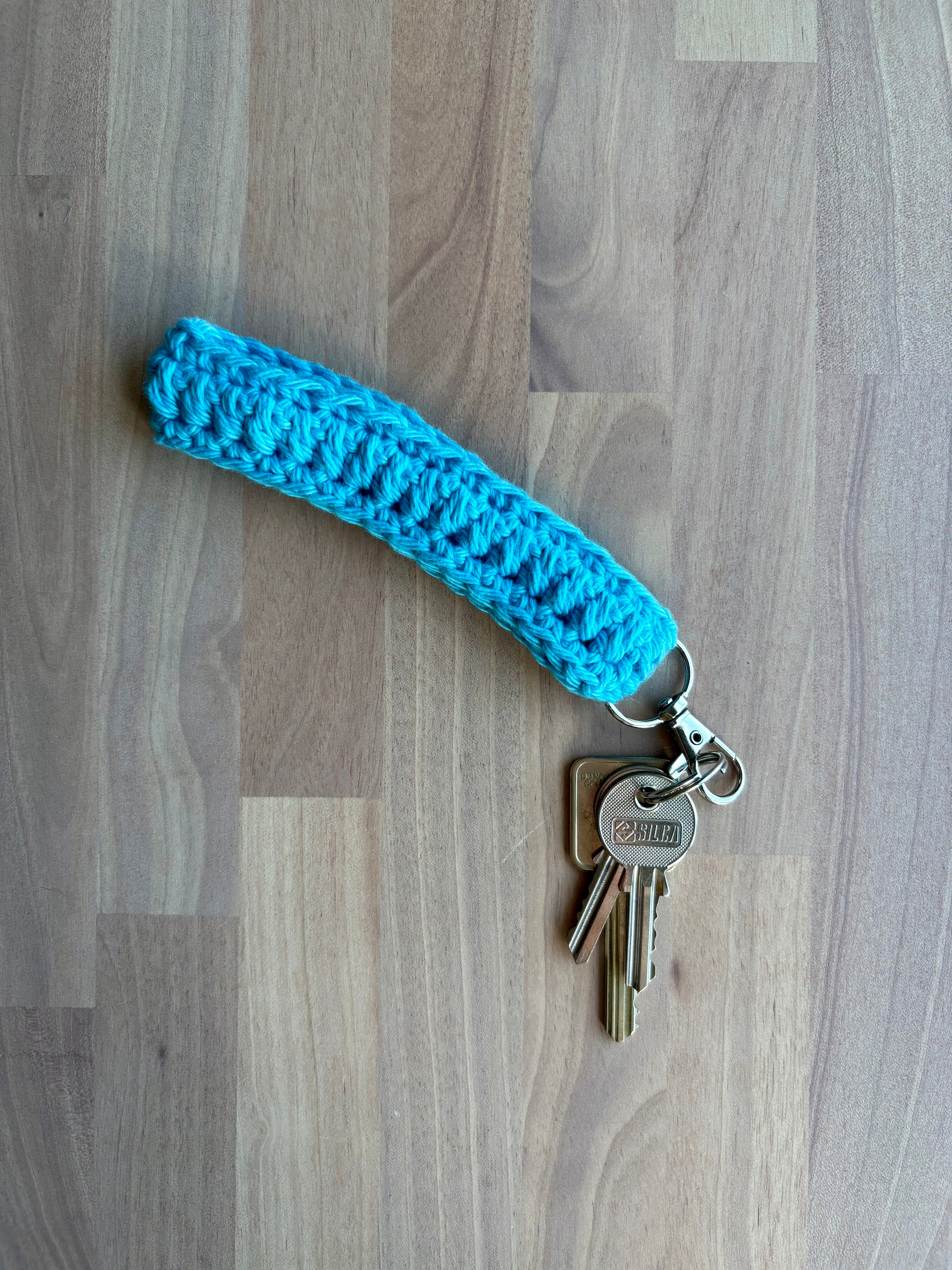 Iceberg Wristlet