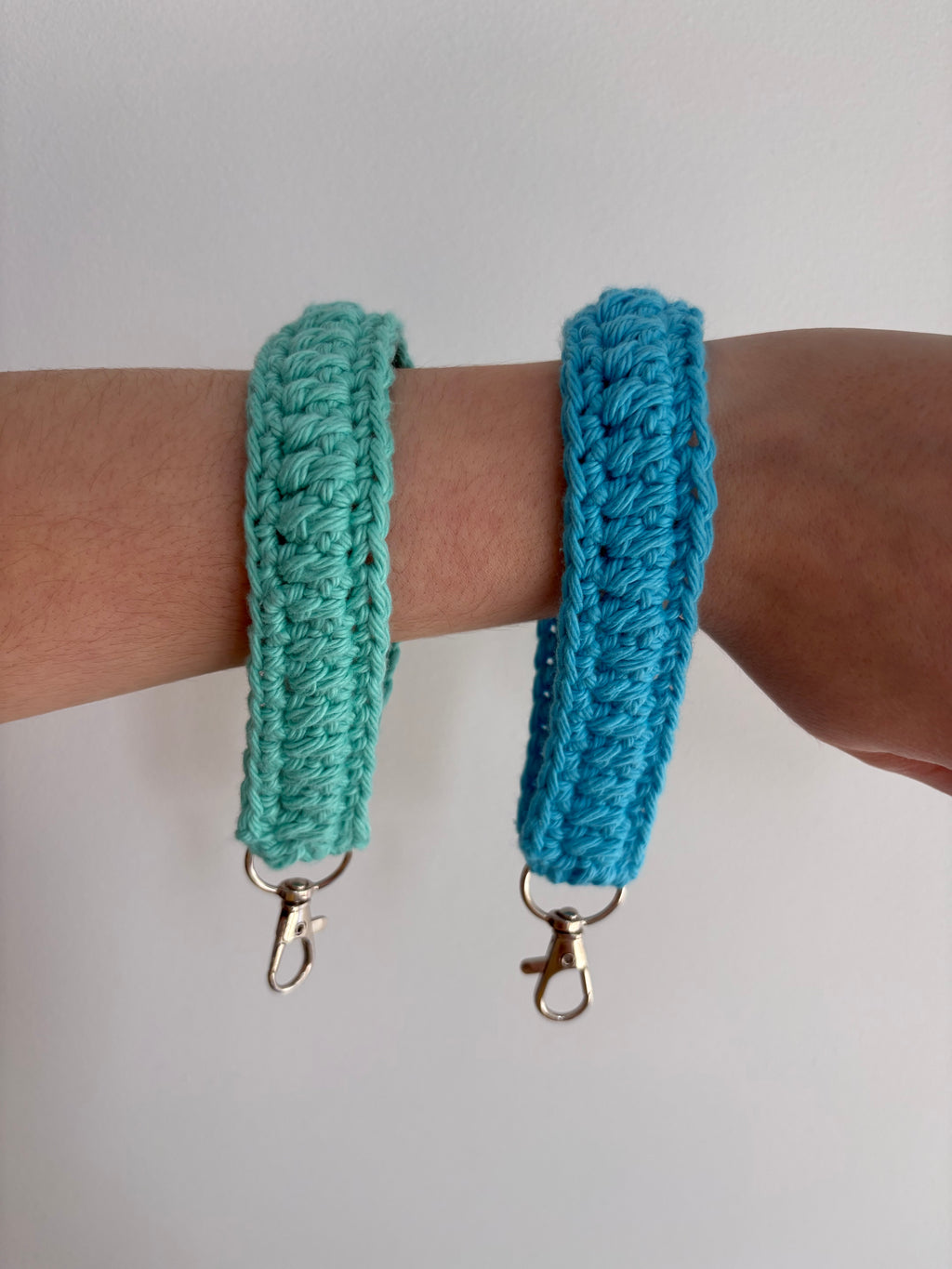 Iceberg Wristlet