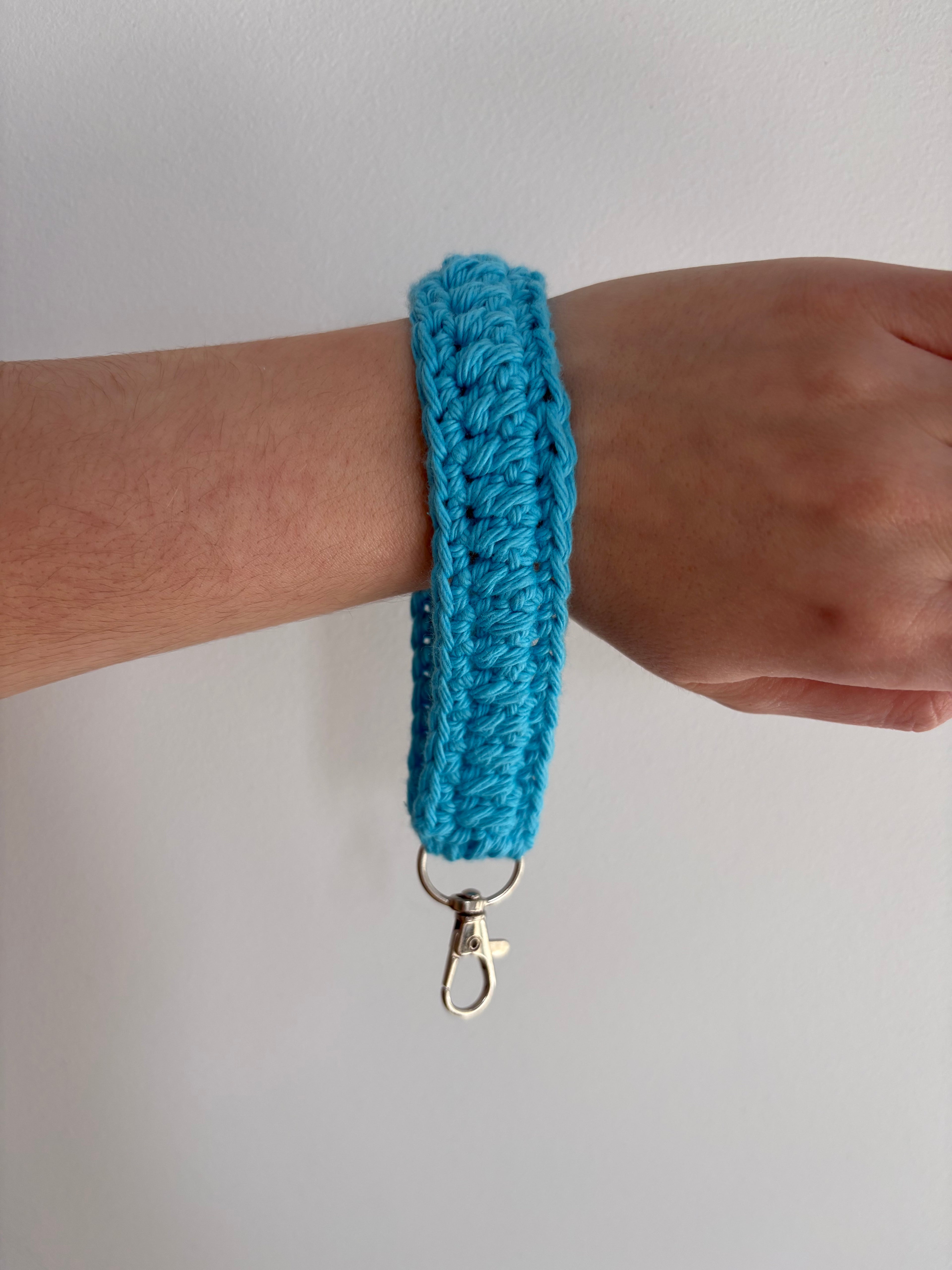 Iceberg Wristlet